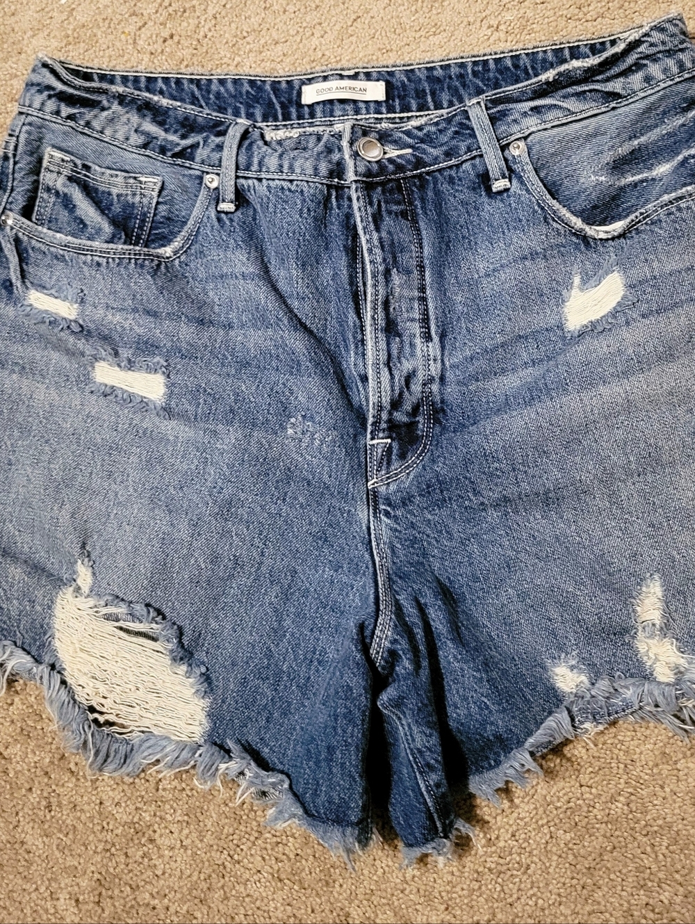 Good American Frayed Distressed Denim Shorts — Medium Blue